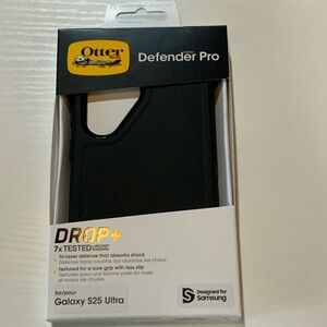 OtterBox Defender Pro Black Case for Galaxy S25 Ultra
